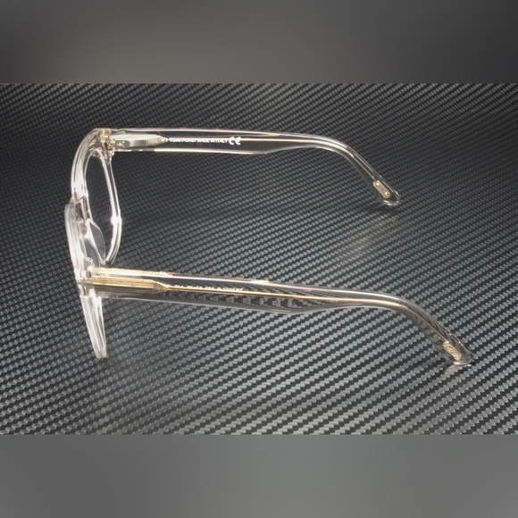 Please refer to the last picture - Picture 4 of 6